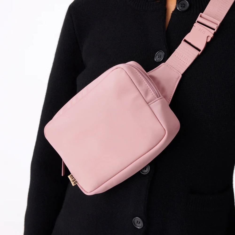 Beis Belt Bag in Atlas Pink